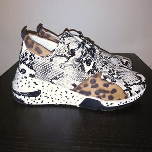 Multi print boutique Tennis shoe size 8